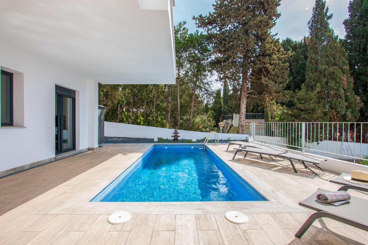Villa Capistrano Garden, Piscina Privada Y Vistas Al Mar Nerja Esterno foto
